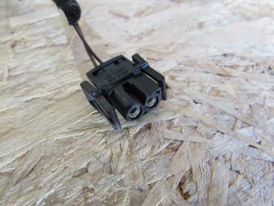 BMW 2 Pin Black Connector w/ Pigtail 13781082